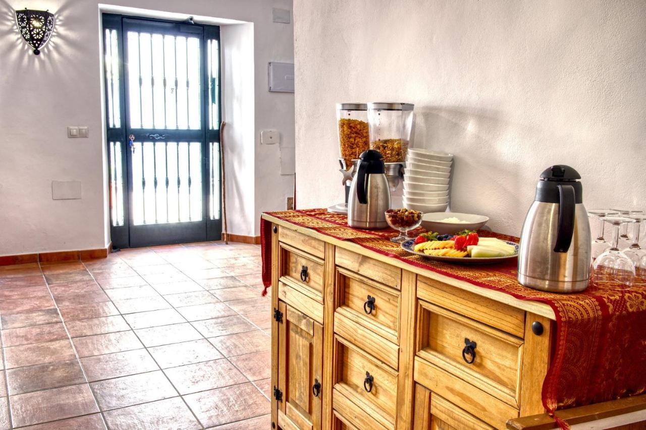 Bed and Breakfast La Vieja Botica Canillas de Aceituno Exterior foto