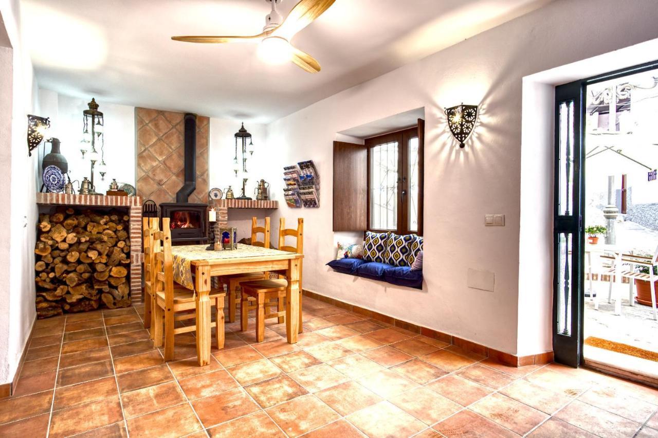 Bed and Breakfast La Vieja Botica Canillas de Aceituno Exterior foto